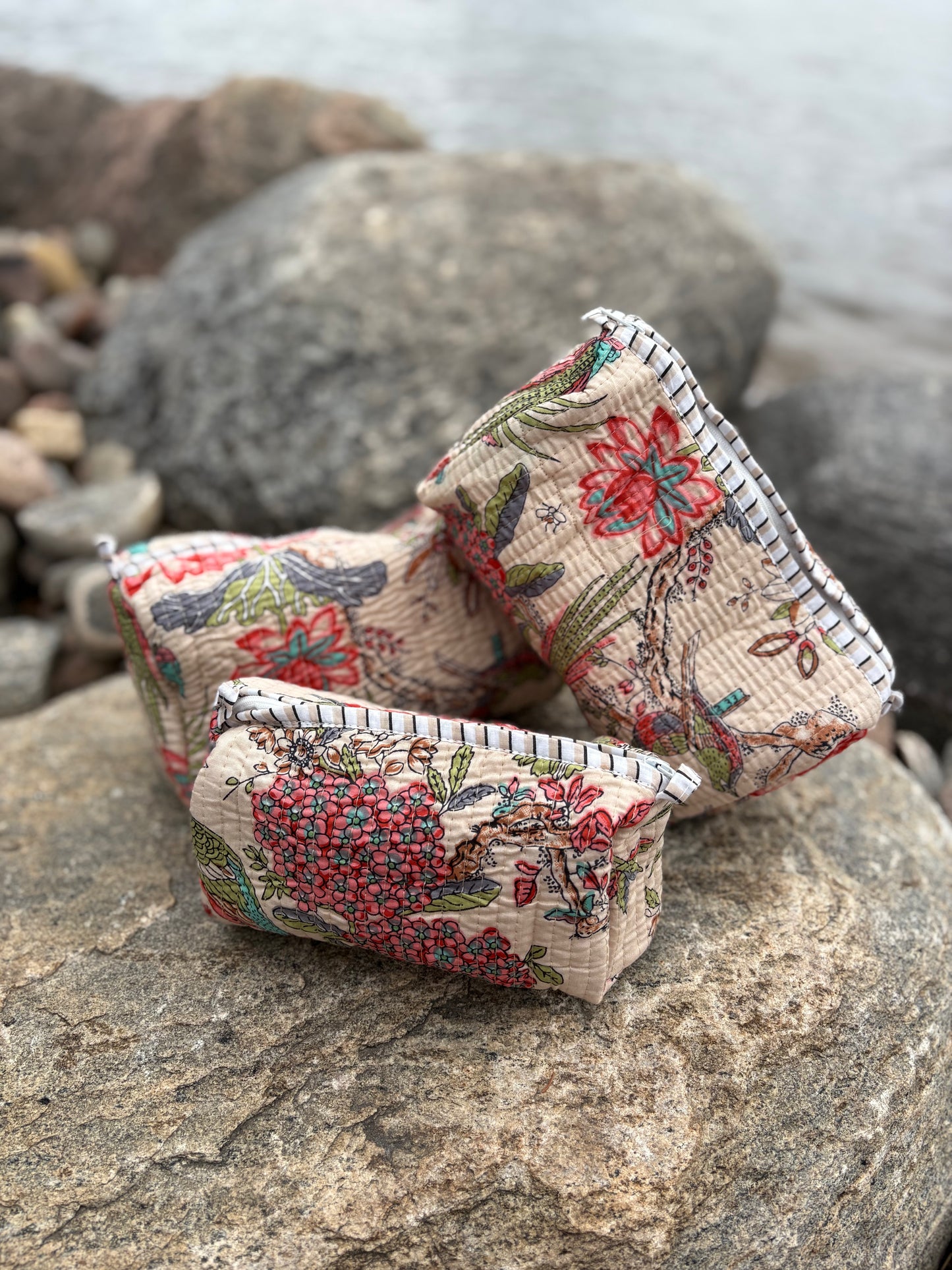 Block-Printed Toiletry Bags (Set of 3) Birds of Paradise | Beige
