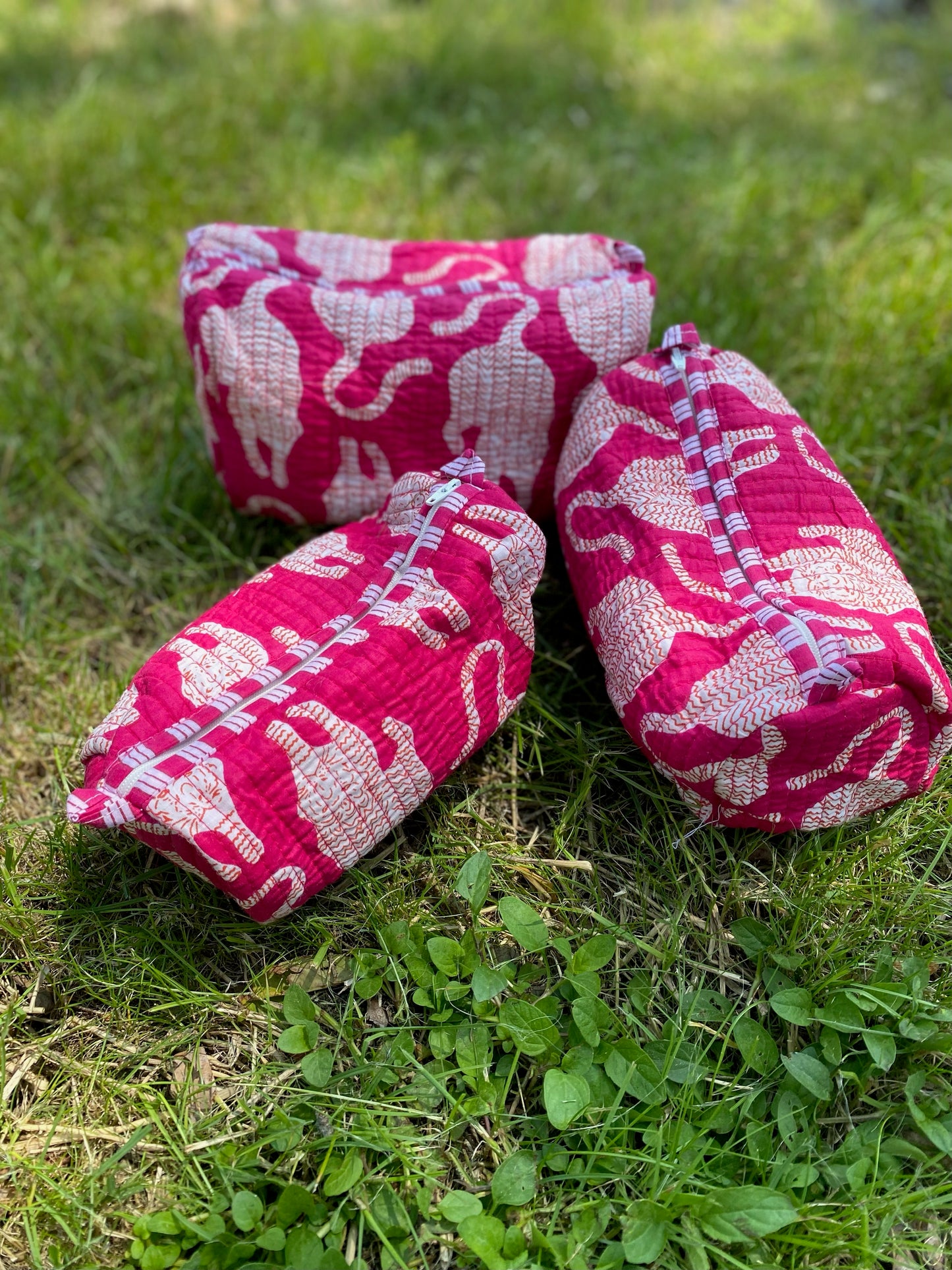 Block-Printed Toiletry Bags (Set of 3) Magenta Tiger