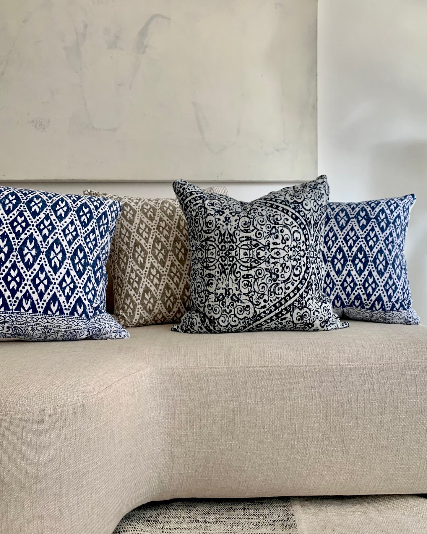 Maahi Kantha Cushion Cover - Imli.lifestyle