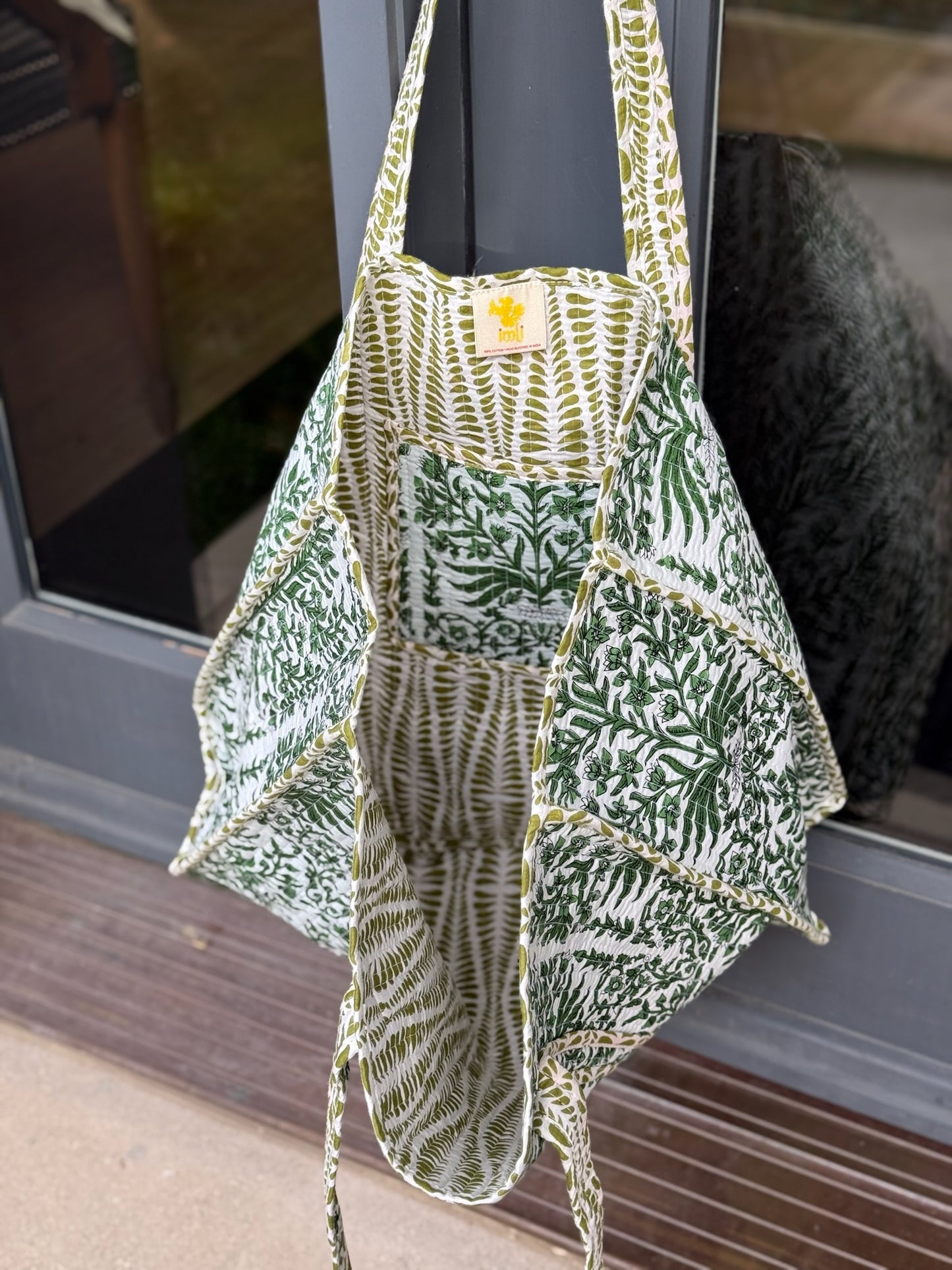 Wisteria - Green Tote