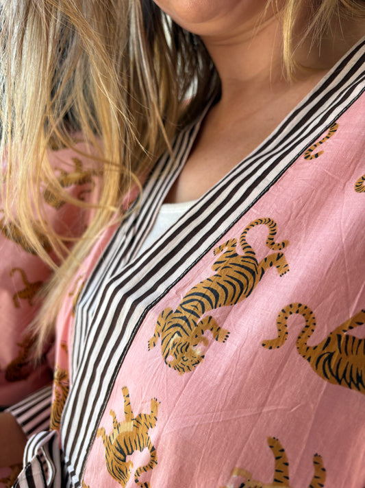 Dancing Tigers - Pink